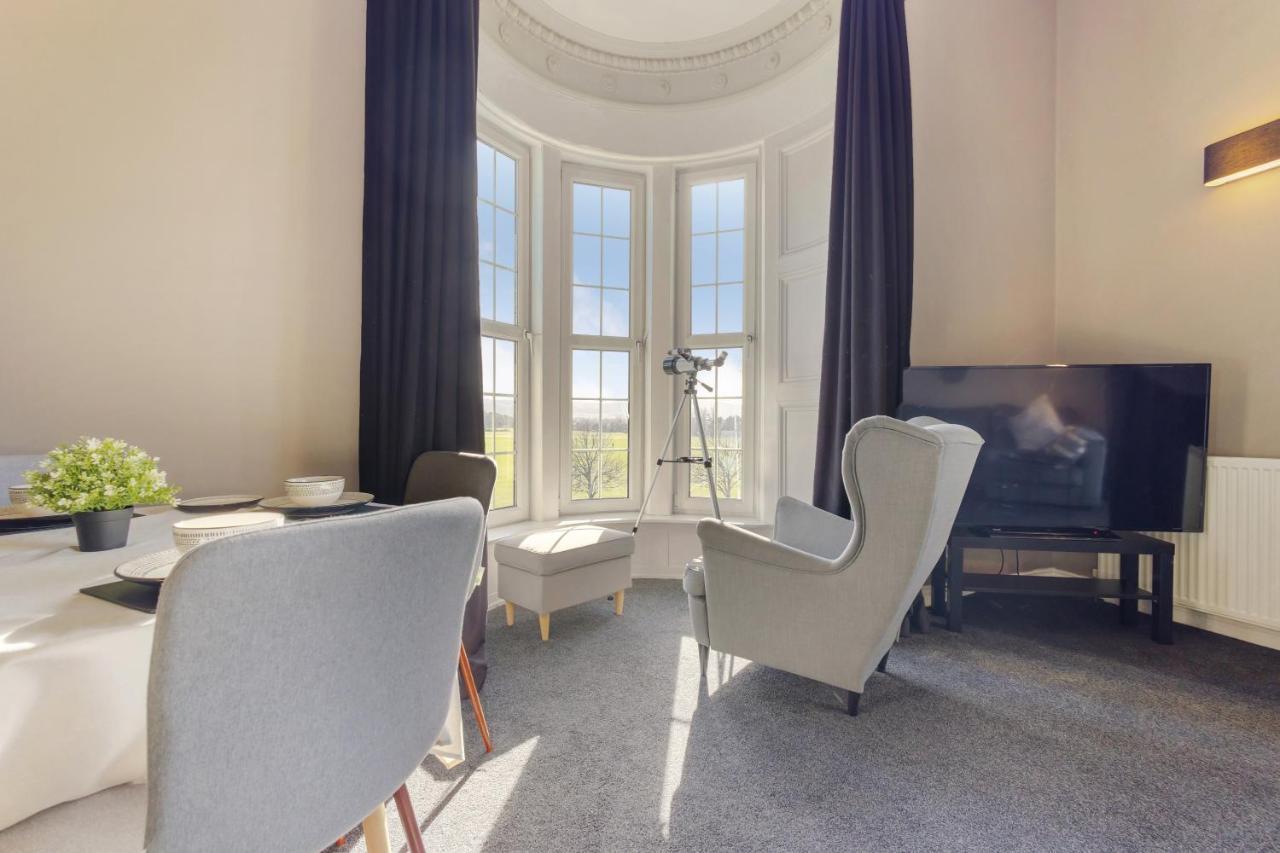 Beautiful 2 To 3 Bed Apartment With Stunning Views! Эр Экстерьер фото