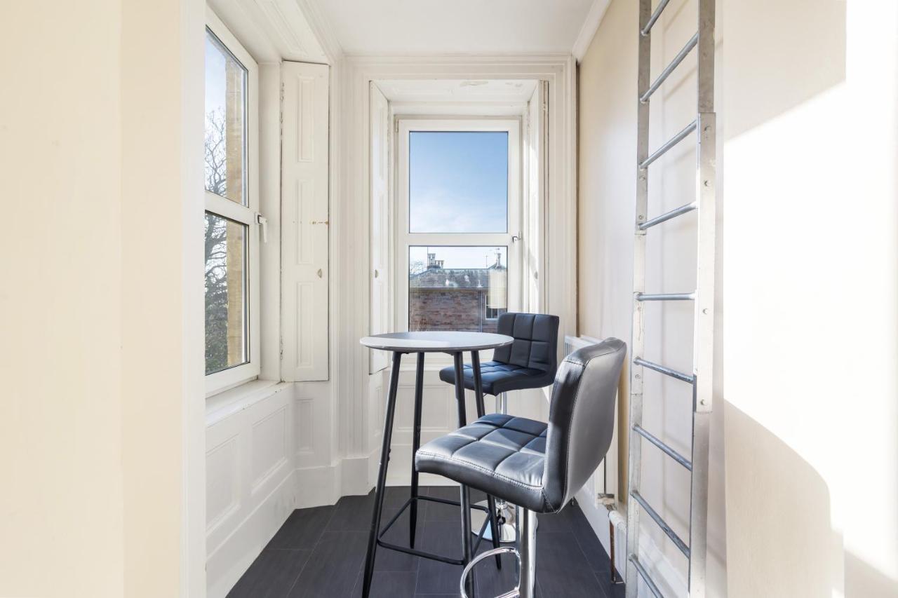 Beautiful 2 To 3 Bed Apartment With Stunning Views! Эр Экстерьер фото